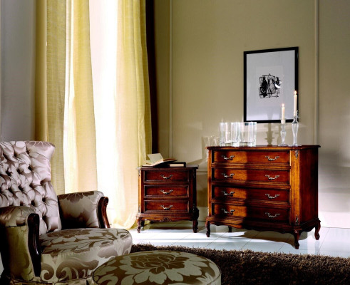 Mobili di design stile barocco Piccola cassettiera marrone Legno di lusso Italiano