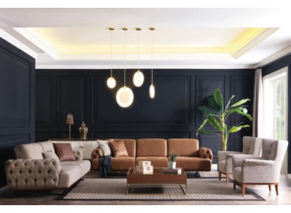 Divano 4 posti design Chesterfield di lusso in tessuto marrone.