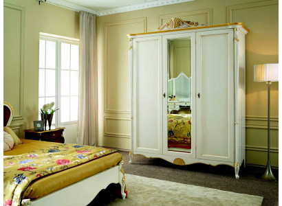 Armadio in legno massello Stile italiano Mobili da camera Armadio in legno massello Nuovo