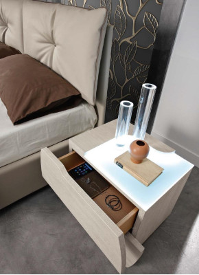 Set di lusso 6 pezzi. Letto comodino cassettiera specchio armadio Nuovo