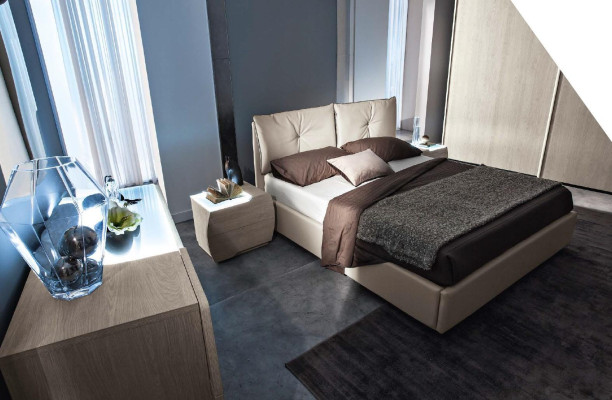 Set di lusso 6 pezzi. Letto comodino cassettiera specchio armadio Nuovo