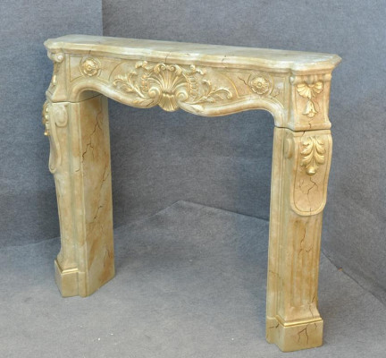 Rivestimento camino cornice in stile marmo decorazione barocco Caminetti classici Stufa