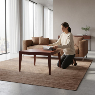 Tavolino classico moderno da designer in legno per hotel.