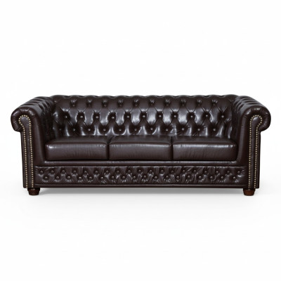 Sofà moderno in ecopelle a tre posti accogliente ed elegante stile Chesterfield.