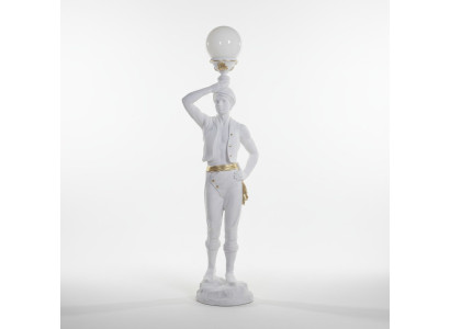 Statua luminosa da terra di dimensioni naturali di una divinità induista. Lampada scultura da terra decorativa di 160 cm.