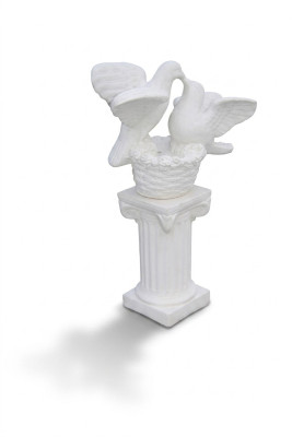 Colonna colonne figura scultura figure statua terrazza design giardino decorazione