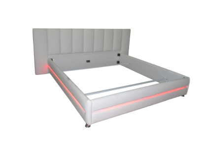 Letto matrimoniale in pelle di design di lusso per hotel moderno.