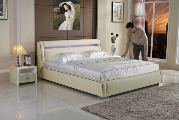 Letto di design matrimoniale di lusso per hotel moderni.