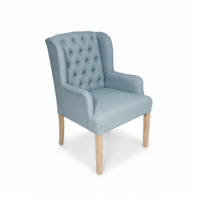 Moderno set di 10 sedie da designer imbottite Chesterfield con struttura in legno.