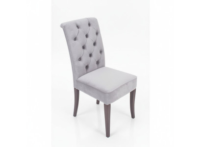 Design poltrone Chesterfield imbottite per hotel gruppo tessile.