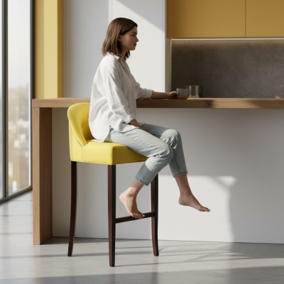 Sgabello bar Chesterfield giallo moderno a una piazza arredamento da lounge di lusso.