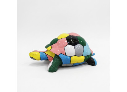 Astratta figura del designer per il soggiorno. Statua moderna di una tartaruga dipinta in modo vivace, altezza 109cm.   Abstracte designerfigur für das Wohnzimmer. Moderne Schildkrötenstatue, lebhaft bemalt, Höhe 109 cm.