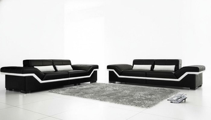 Divano in pelle USB Sofa a 3 posti Design Sofa in pelle con 3 sedili.