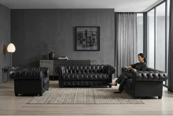 Divani Chesterfield in pelle imbottiti 3-2-1 posti.