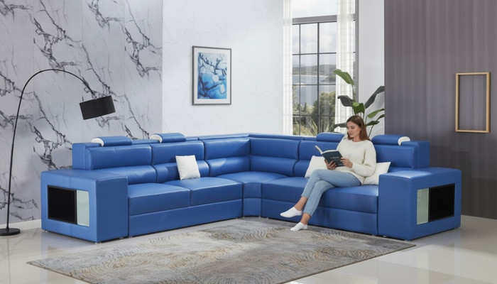 Set di cuscinetti per angolo divano design di lusso in pelle nuova seduta angolo.   Set di cuscini per angolo divano di lusso in pelle nuova.