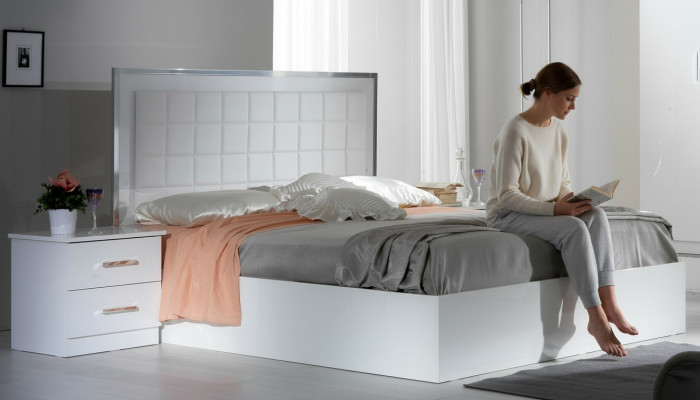 Letto 2x Comodino 3 pezzi. Camera da letto Set Design Moderno Lusso Letto Gruppo Nuovo