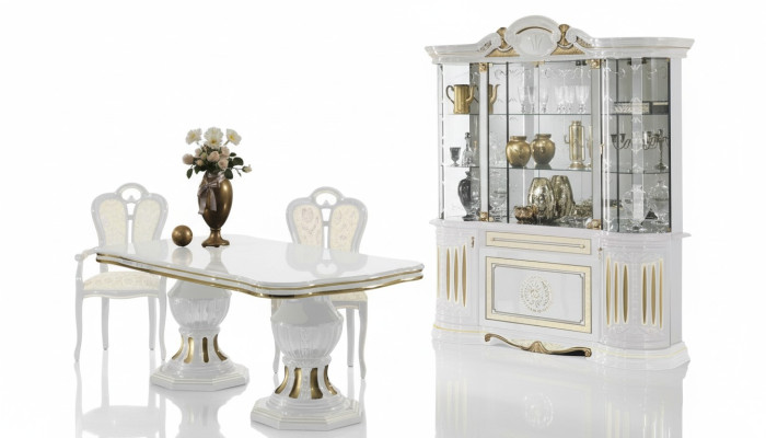 Sala da pranzo completo con tavolo, credenza, set vetrina in legno stile barocco, vetrine 2 pezzi.