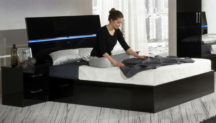 Design camera da letto 3 pezzi. Letto 2 comodini Lussuoso set di mobili a led.