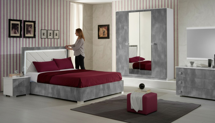 Camera da letto Set di mobili italiani di lusso 6 pezzi. Letto Letti Armadio Como Nuovo