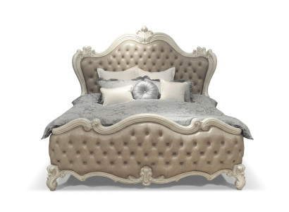 Camera da letto classica di lusso 4 pezzi. Letto comodini Armadio