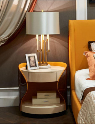 Letto comodino sgabello 4 pezzi. Set da camera da letto Design moderno Lussuoso Letti Nuovi