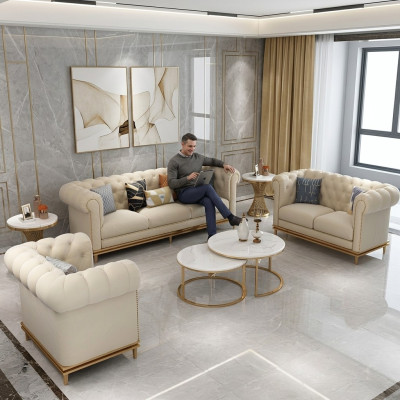 Set di divani composto da 3 pezzi: divano, poltrona, divano. Design moderno di lusso, nuovo di zecca.
