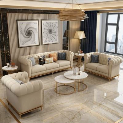 Set di divani composto da 3 pezzi: divano, poltrona, divano. Design moderno di lusso, nuovo di zecca.