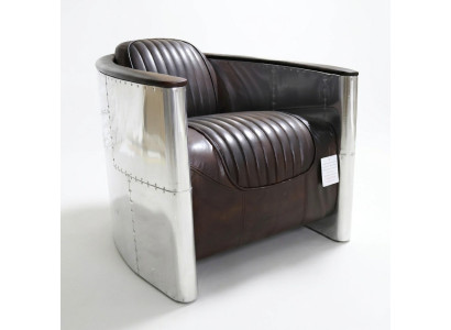 Sedia design in vera pelle vintage, mobili di lusso, poltrona aereo Aviator.