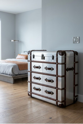Comò in alluminio valigia vintage, credenza da aviatore, mobili di design.