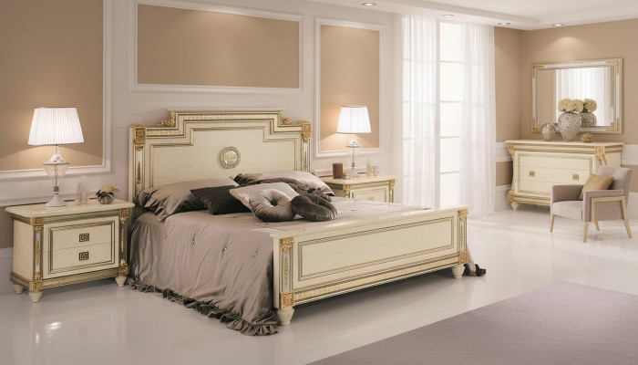 Letto Reale 2 comodini Camera da letto Set 3 pz. Letti in legno Nuovi