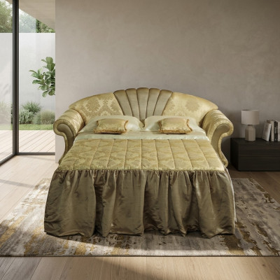 Divano 2 posti design classico in tessuto copriletto con funzione letto.