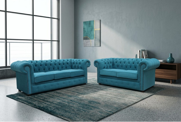 Set divani 3+2 posti Chesterfield in tessuto e pelle di lusso classico.