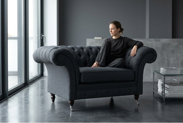Divano imbottito design nero nero 1,5 posti Soofas Mobili Chesterfield
