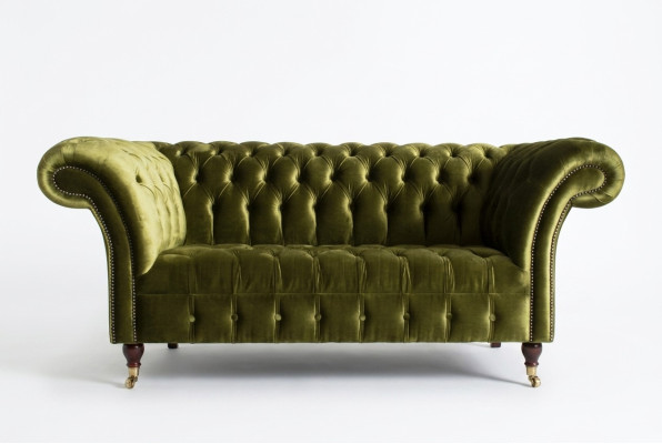 Divano classico Chesterfield 2 posti in velluto verde con cristalli tessili, nuovo.