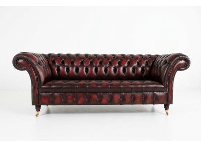 Sofà Chesterfield Bordeaux a tre posti per il salotto di lusso