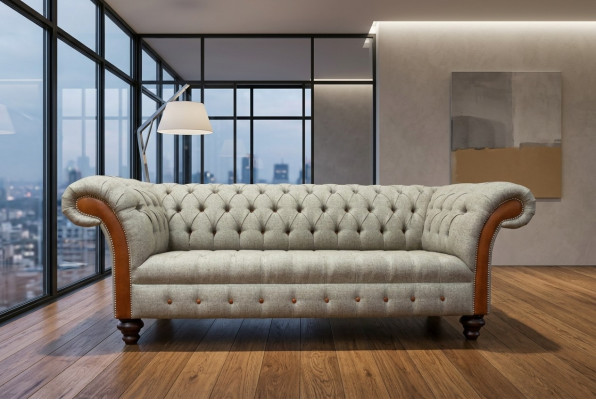 Grigio divano Chesterfield a tre posti design moderno.