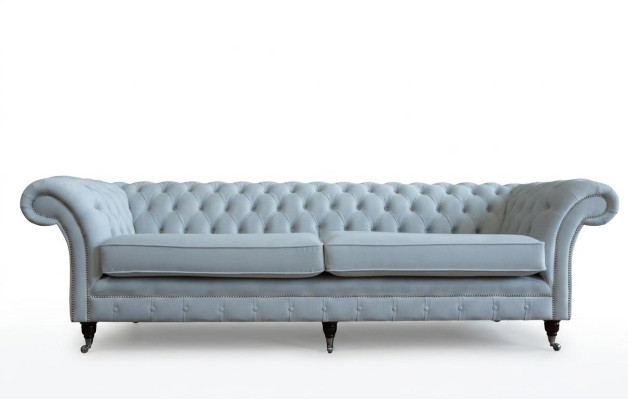 Grigio divano Chesterfield imbottito a 4 posti, stile moderno, in velluto e tessuto di stoffa.