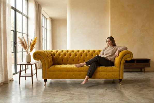 Designer divano Chesterfield giallo a 3 posti di lusso
