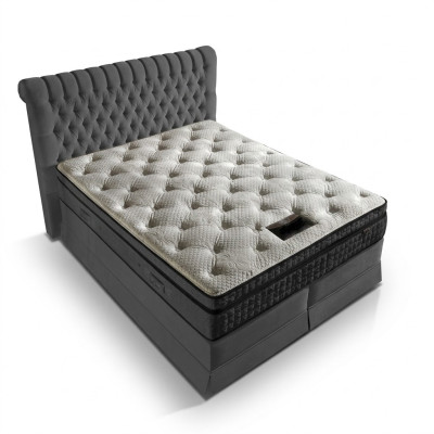 Camera da letto di lusso grigia con letto Chesterfield, design di imbottitura e letti matrimoniali di lusso.