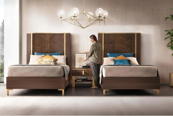 Letto Comodino Sgabello Set da camera da letto 4 pezzi Design Moderno Di lusso Letti