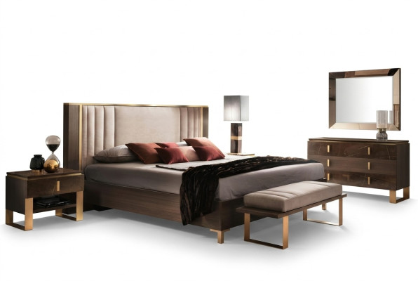 Mobili Alassic 3 pezzi set di camera da letto italiana con comodini.