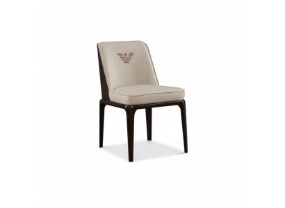 Sedia da pranzo in pelle beige squisita con stile italiano moderno.