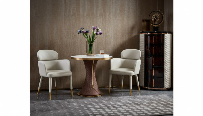 Tavolino da caffè in marmo bianco nuovo, tavolino moderno di design di lusso.