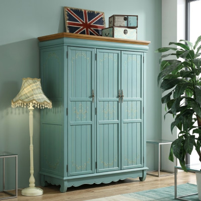 Armadio vestiti Design Armadi in legno massello Arredamento country Armadi Nuovi