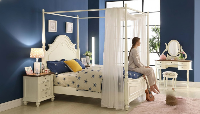 Letto a baldacchino 3 pezzi. Set camera da letto Letti 3 pezzi Set mobili country Comodino