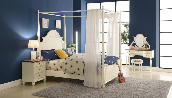 Letto a baldacchino 3 pezzi. Set camera da letto Letti 3 pezzi Set mobili country Comodino