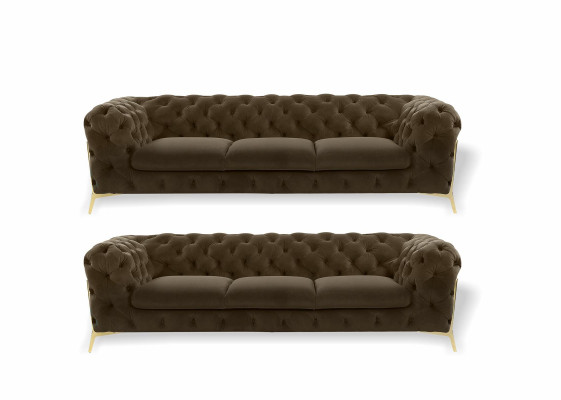 Divano Chesterfield in velluto con sedili imbottiti 3+3 in design divani e poltrone.