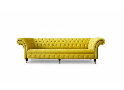 Divano giallo 4 posti Chesterfield imbottito in pelle e tessuto giallo.