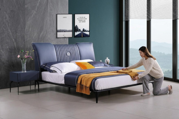 Letto imbottito design lusso doppio letto per hotel. Camera da letto matrimoniale in pelle.