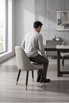 Sedia incomparabile in grigio per sala da pranzo in stile moderno.